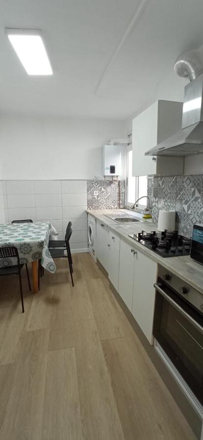 La Casona Vivienda Uso Turistico Recien Reformada En El Centro De Vilagarcia. Вильягарсия-де-Ароса Экстерьер фото